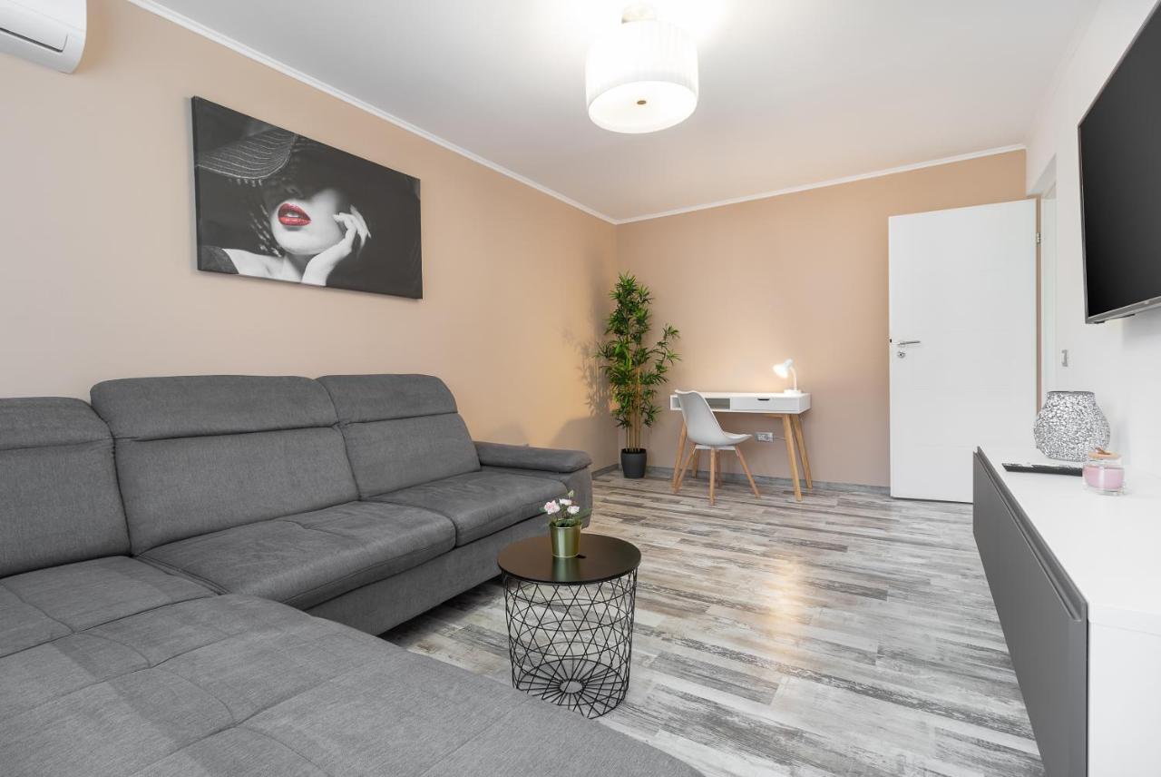 Apartament Decebal Flat Oradea Zewnętrze zdjęcie